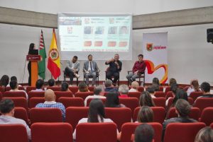 El director de la CARDER participa como ponente en el “1.er Foro Regional de Parques Vivos y Corredores Verdes”