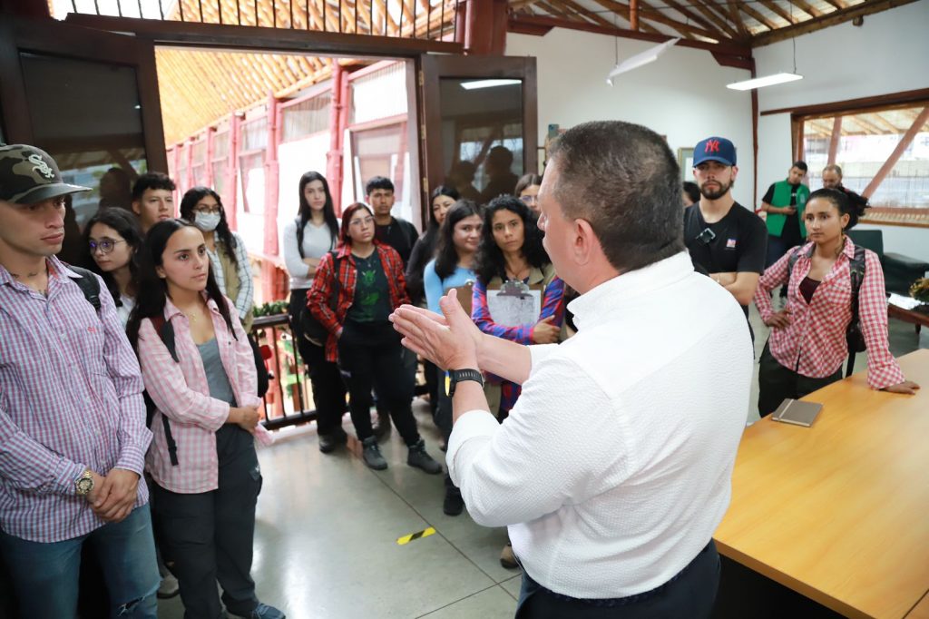 La Universidad de Caldas visita la CARDER para fortalecer el trabajo ambiental en el marco del Proyecto Arca