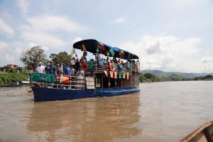 El director de la CARDER recorrió el río Cauca en busca de apoyar la realización del Malecón de La Virginia